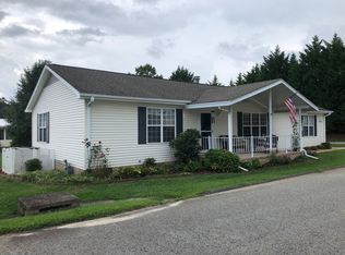 531 Dove Trl, Hendersonville, NC 28792