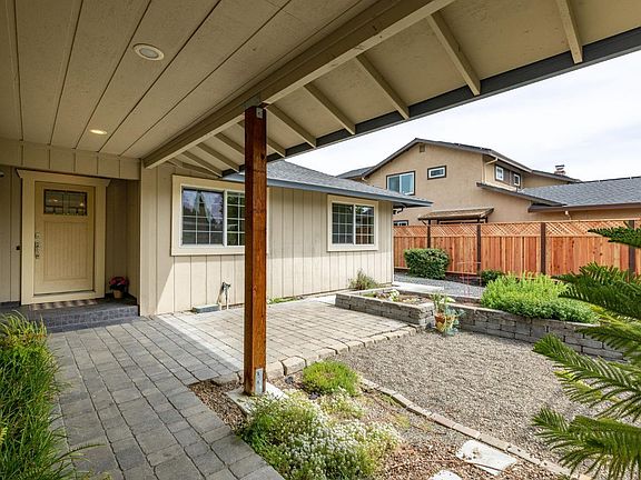 5th image of 5288 Daniel Drive