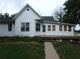 204 E 6th St, Overbrook, KS 66524