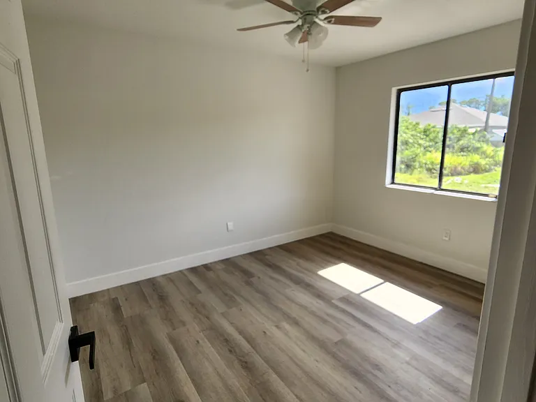 2051 Midnight St — Photo 12