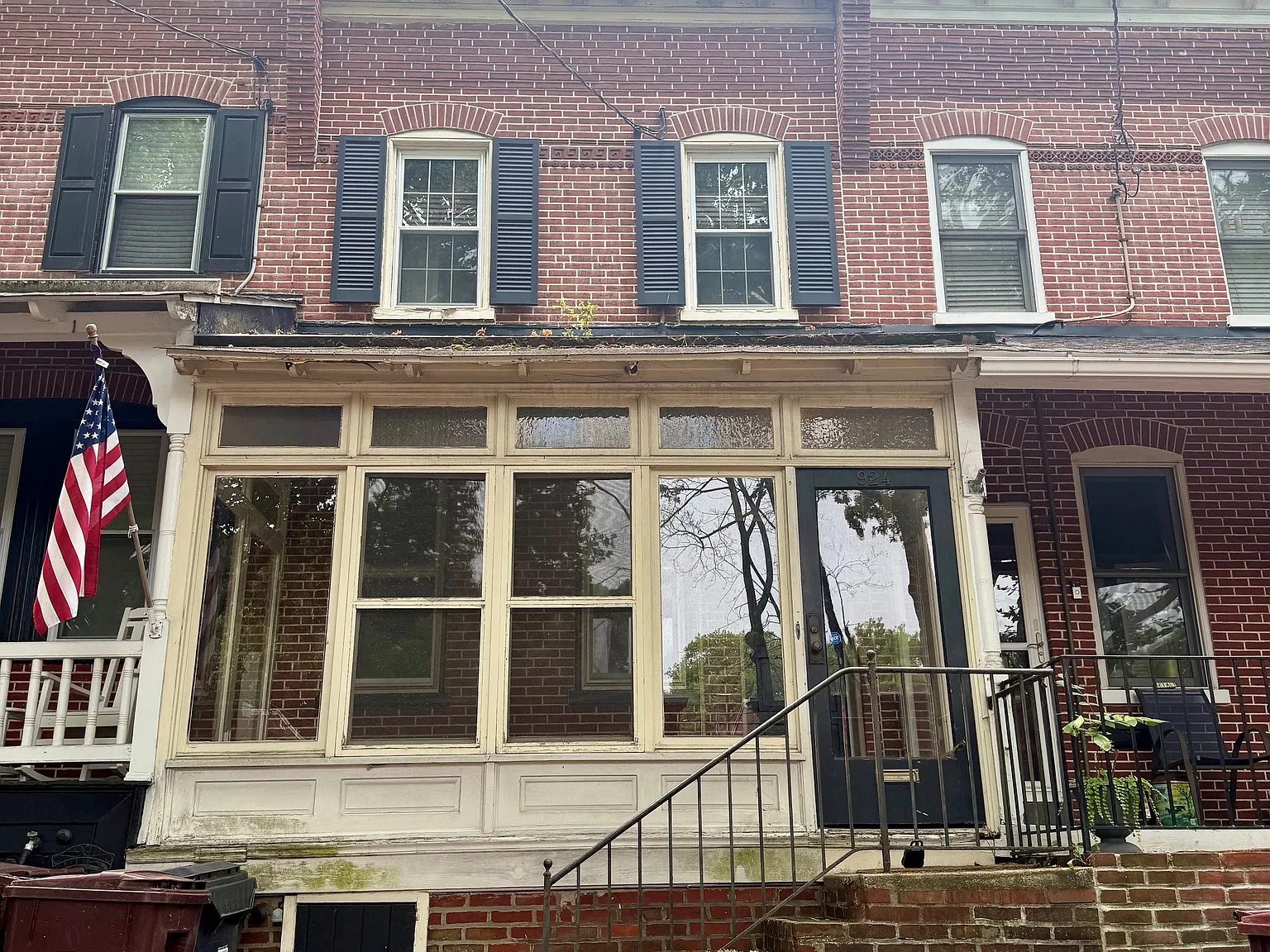 924 Lovering - 1 — Photo 2