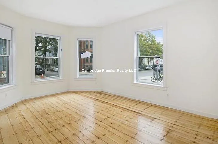 22 Magazine St #8 — Photo 5
