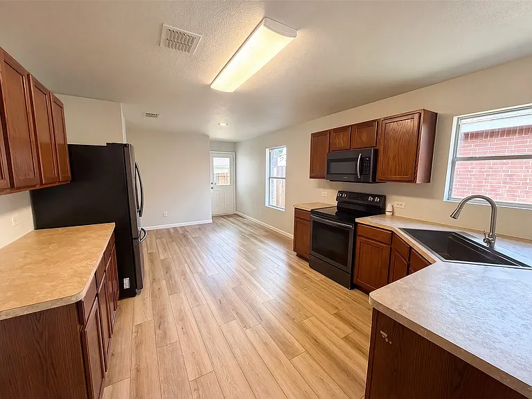 8849 Sun Haven Way — Photo 6