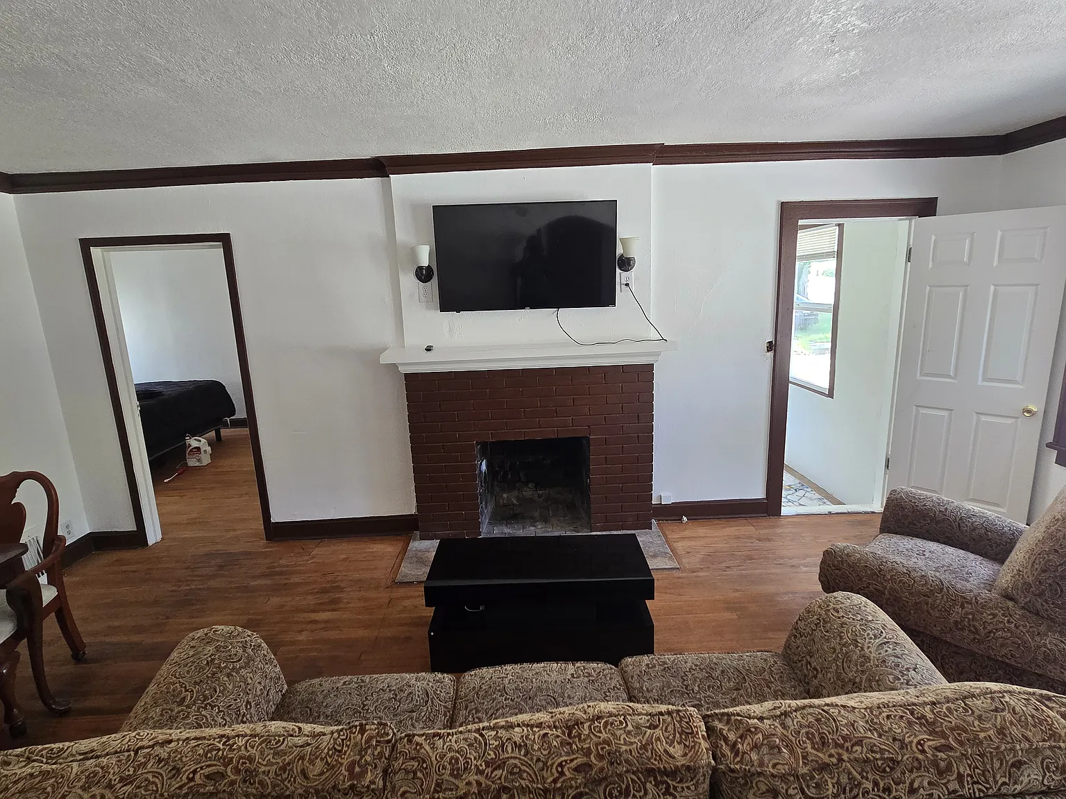 2 bed, $1,800 — Photo 3