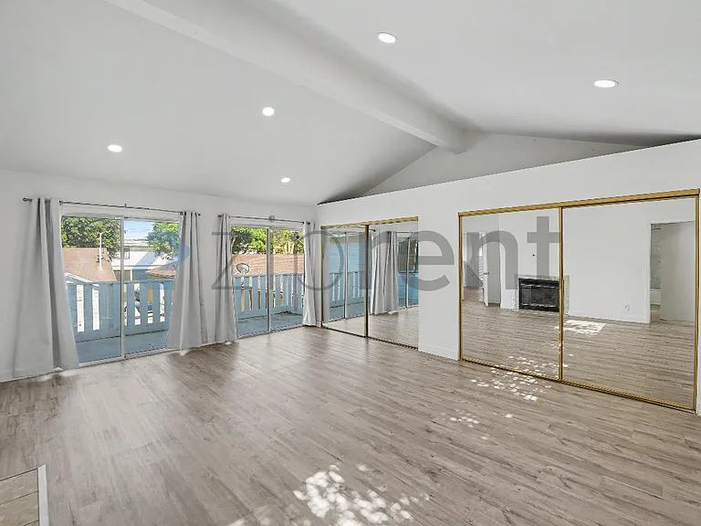 927 Freeman Ave — Photo 16