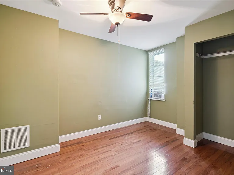 1723 N Willington St — Photo 15