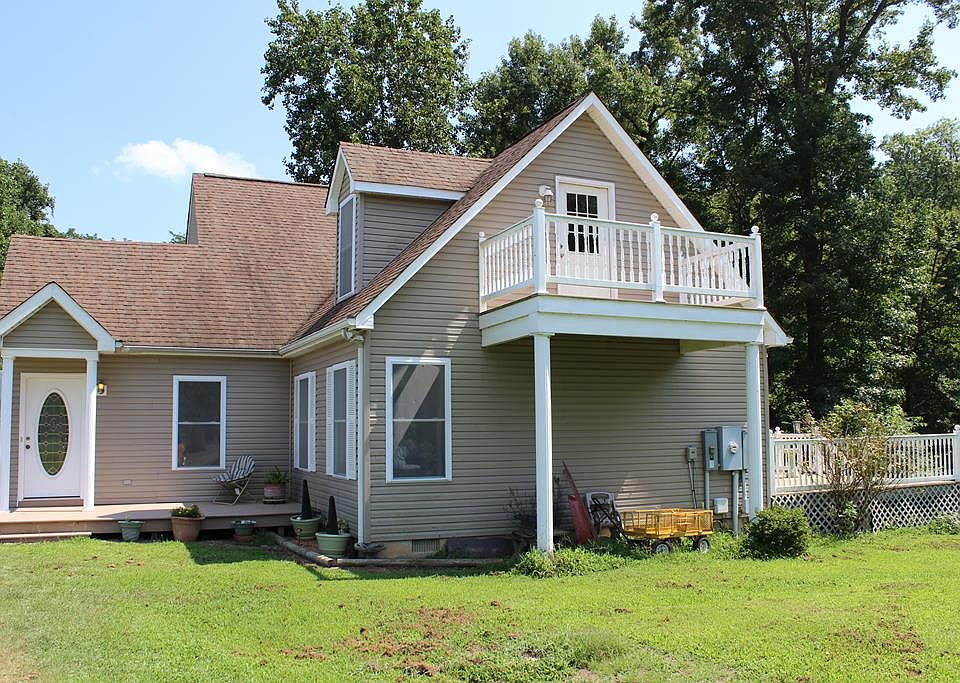 1st image of 111 Presley Dr