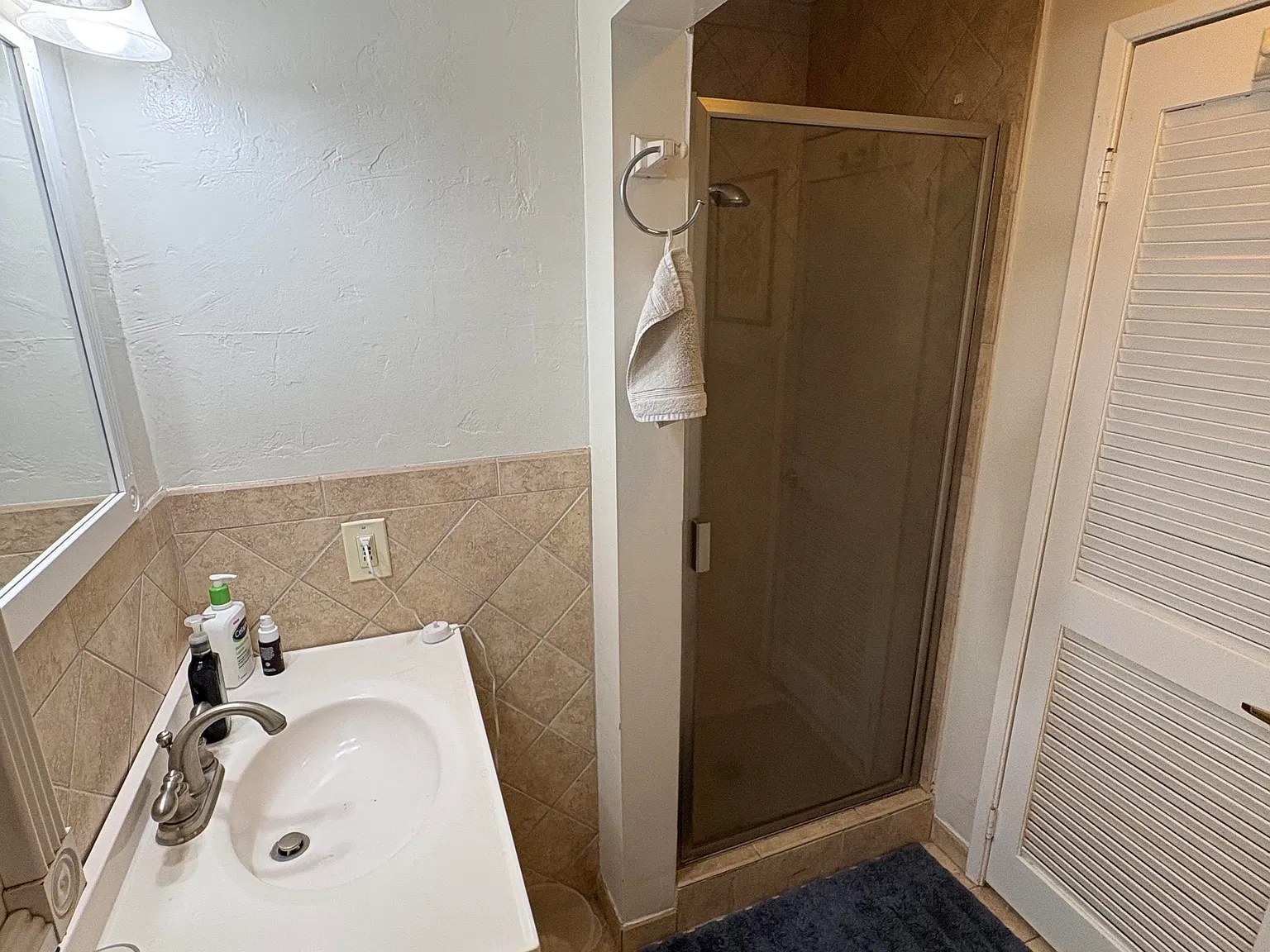2 bed, 1400 sqft, $1,600 — Photo 4