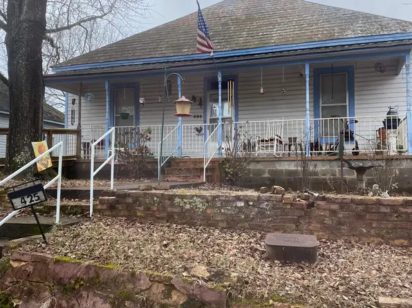 425 Georgia St, West Blocton, AL 35184