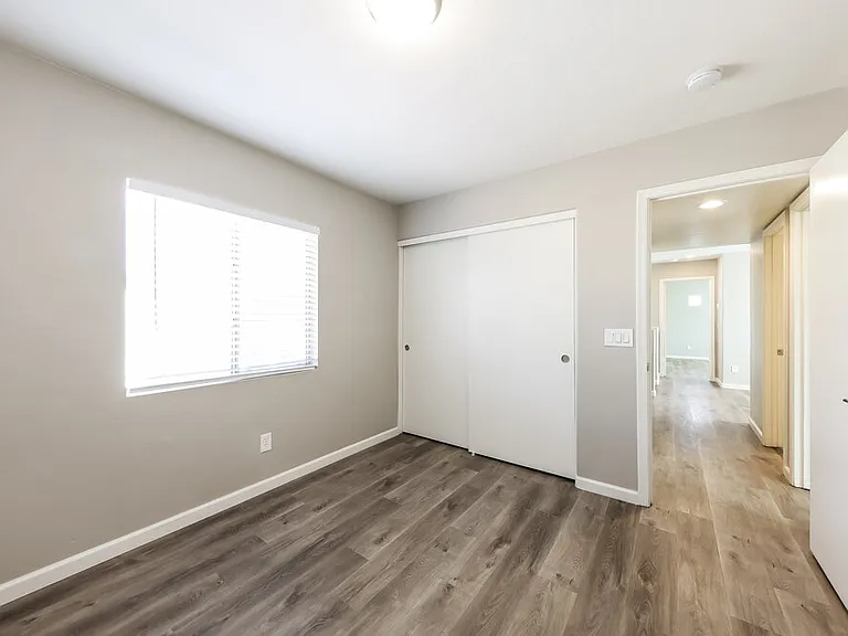22052 N 30th Dr — Photo 13