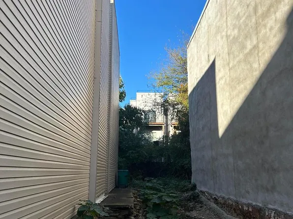 1830 N 17th St, Philadelphia, PA 19121