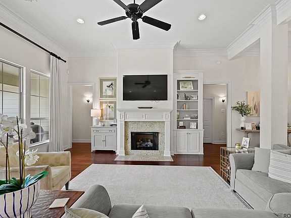 3rd image of 9777 Market West Dr