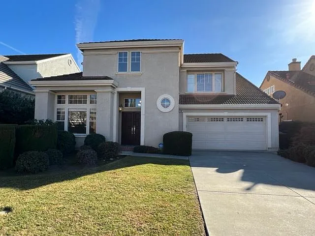 3102 Silverland Dr photo 1
