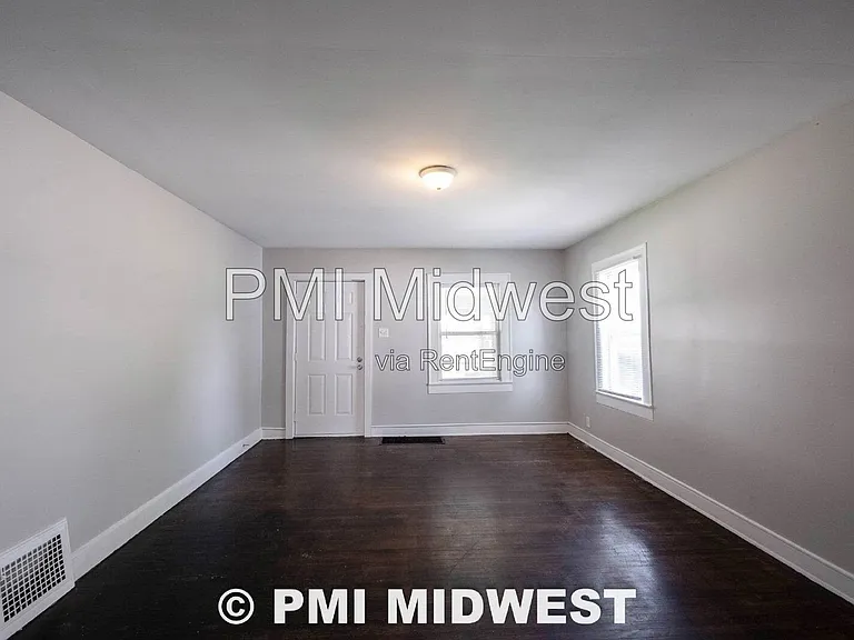 3139 Guilford Ave — Photo 3