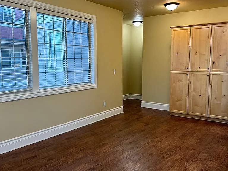 2320 NW Grant Ave #101 — Photo 6