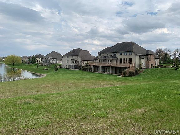 4th image of Indian Hill Dr