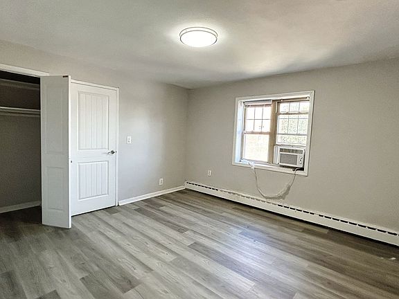 5th image of 36 Duncan Ave #54E