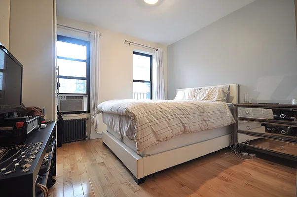 Rented by Compass | media 9