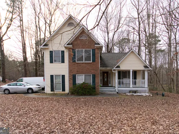 15 Treetop Ln, Newnan, GA 30265