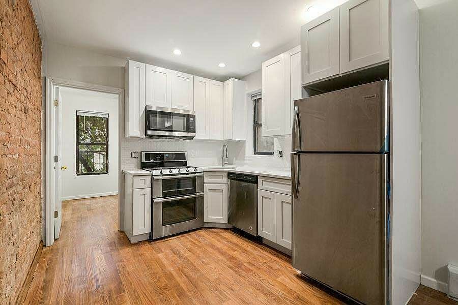1st image of 1518 Bedford Ave APT 2R
