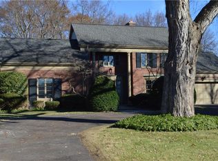 2980 East Ave, Rochester, NY 14610