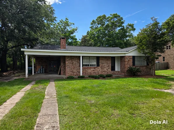 1411 Martin St, Pascagoula, MS 39581