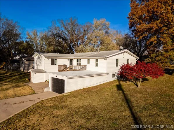 303 N Chestnut St, Eldon, MO 65026