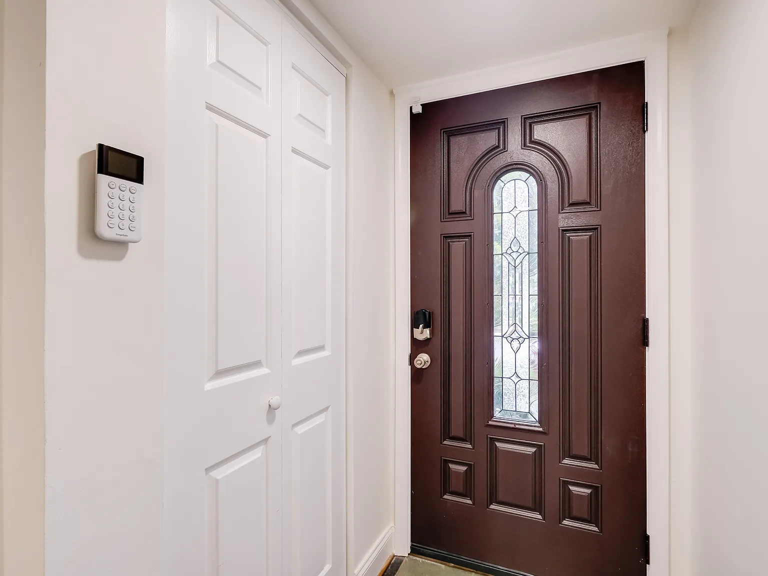 3 bed, 2.5 bath, 2183 sqft, $8,500 — Photo 4