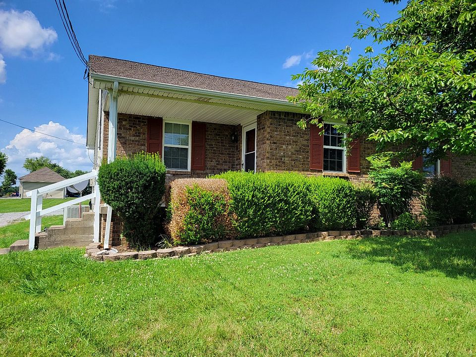 1st image of 103 Sugartree Ct #B
