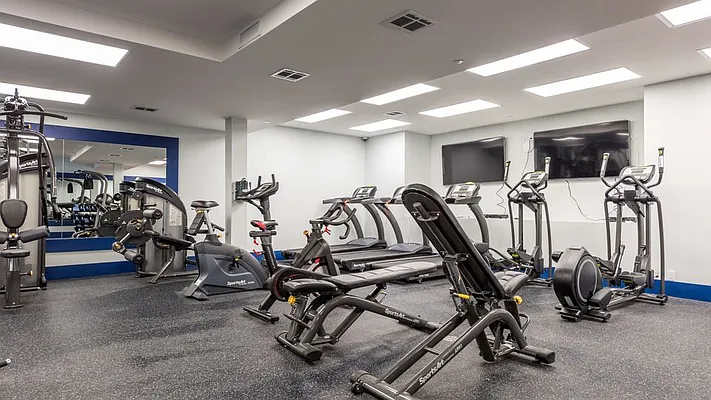 Rented by Nooklyn NYC LLC | media 28