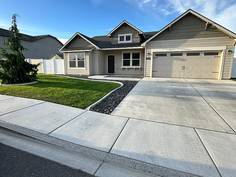 7705 Cassiar Dr — Photo 1
