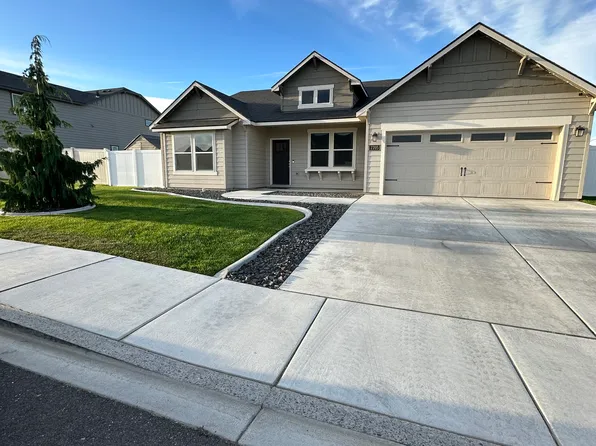 7705 Cassiar Dr, Pasco, WA 99301