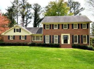 5319 Wynterhall Dr, Dunwoody, GA 30338