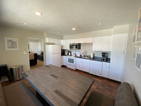 5th image of 7282 S Ponderosa Dr