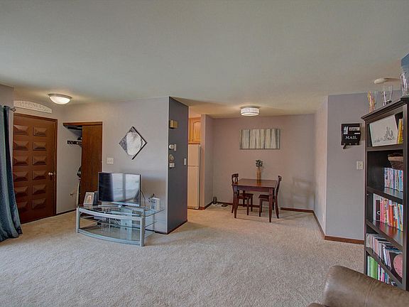 5th image of 4039 W College Ave #4039
