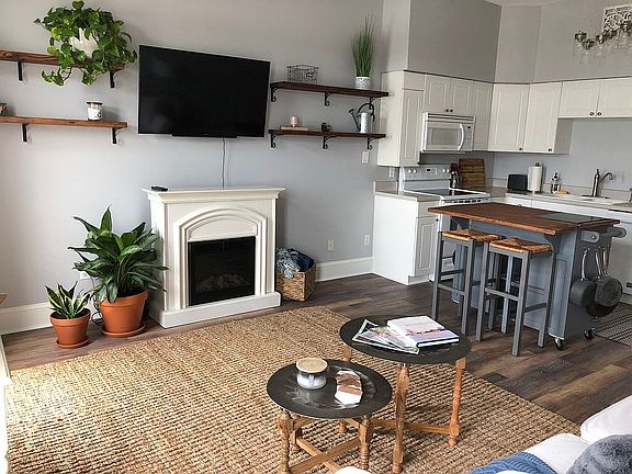 3rd image of 215 S Water St APT 304