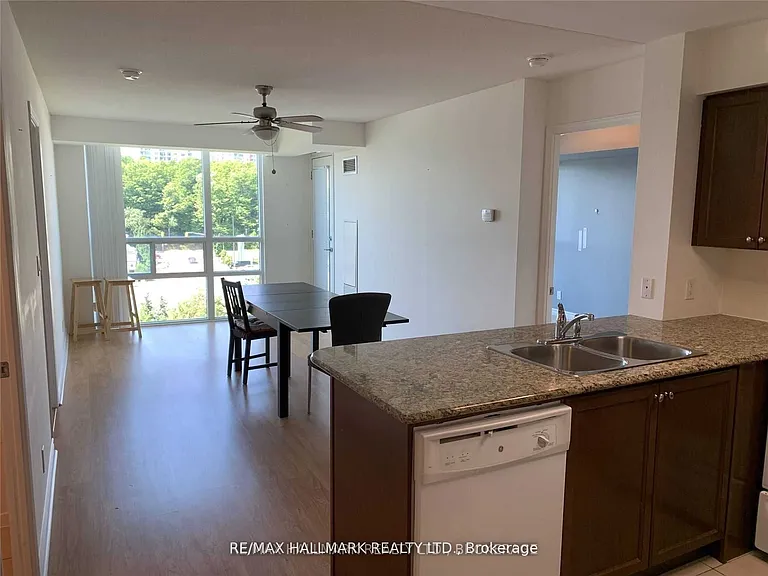 68 Grangeway Ave #812 — Photo 28