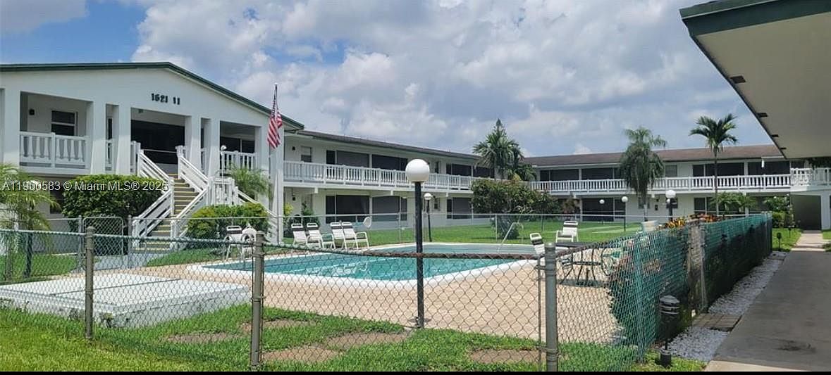 1711 NW 46th Ave #125