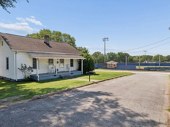 3rd image of 7 22nd St