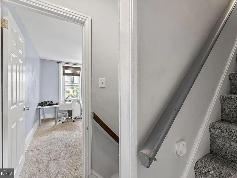 183 Markle St — Photo 15