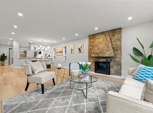 3055 Rothbury Pl, Burnaby, BC V5A4J5