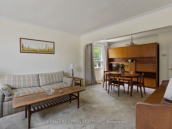 2nd image of 598 Coldstream Ave