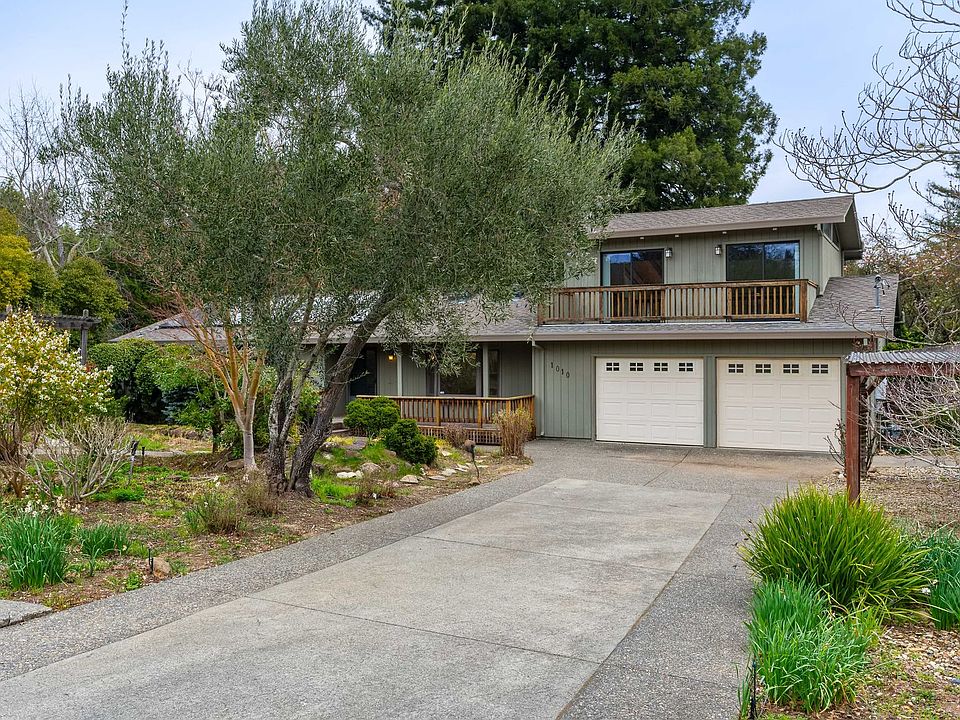 1st image of 1010 Borrette Ln