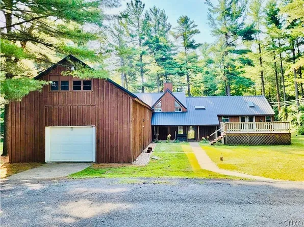 32702 Town Springs Rd, Chaumont, NY 13622