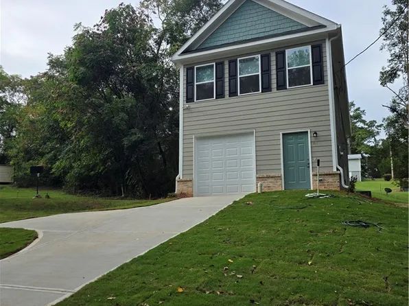 67 Woodbine Street, Commerce, GA 30529