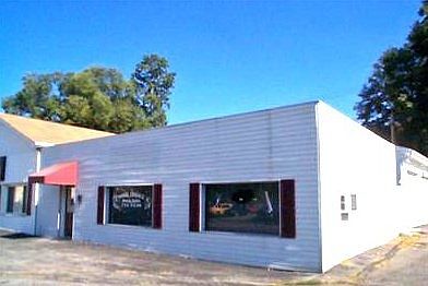 2nd image of 612 W Main St