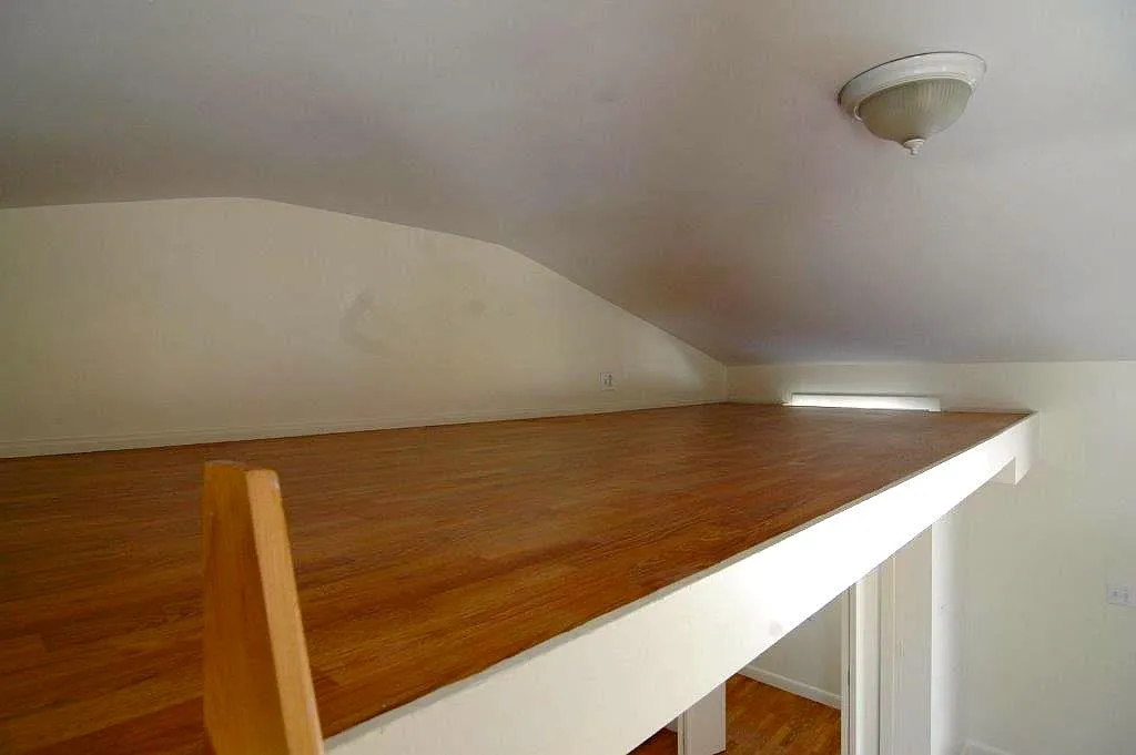 Studio, $1,900 — Photo 4