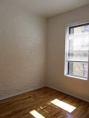 Rented by EK Realty | media 31