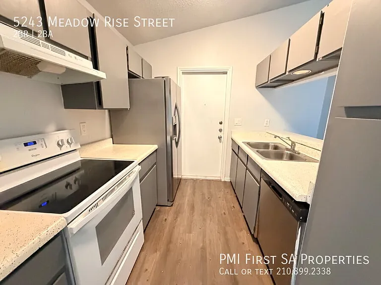 5243 Meadow Rise St — Photo 4