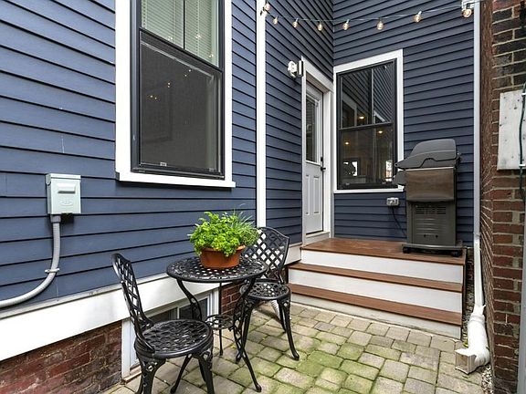 5th image of 62-64 Elm St #1